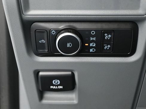 Certified 2021 Ford F150 XLT image 12