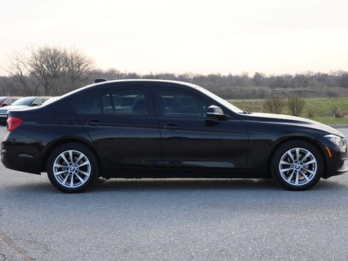 Used 2018 BMW 320i xDrive Sedan image 7