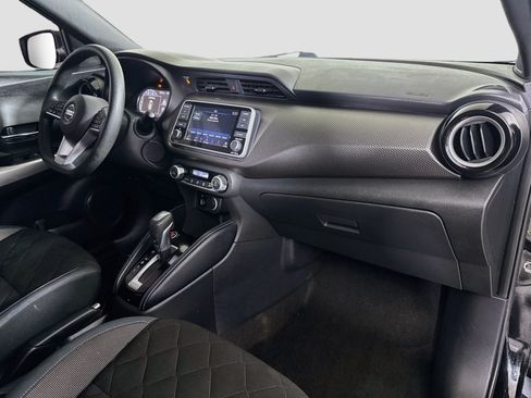 Used 2020 Nissan Kicks SV FWD image 30