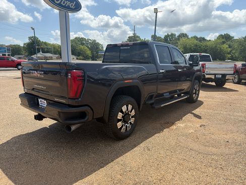 Used 2025 GMC Sierra 2500 Denali w/ Denali Reserve Package AWD/4WD image 9