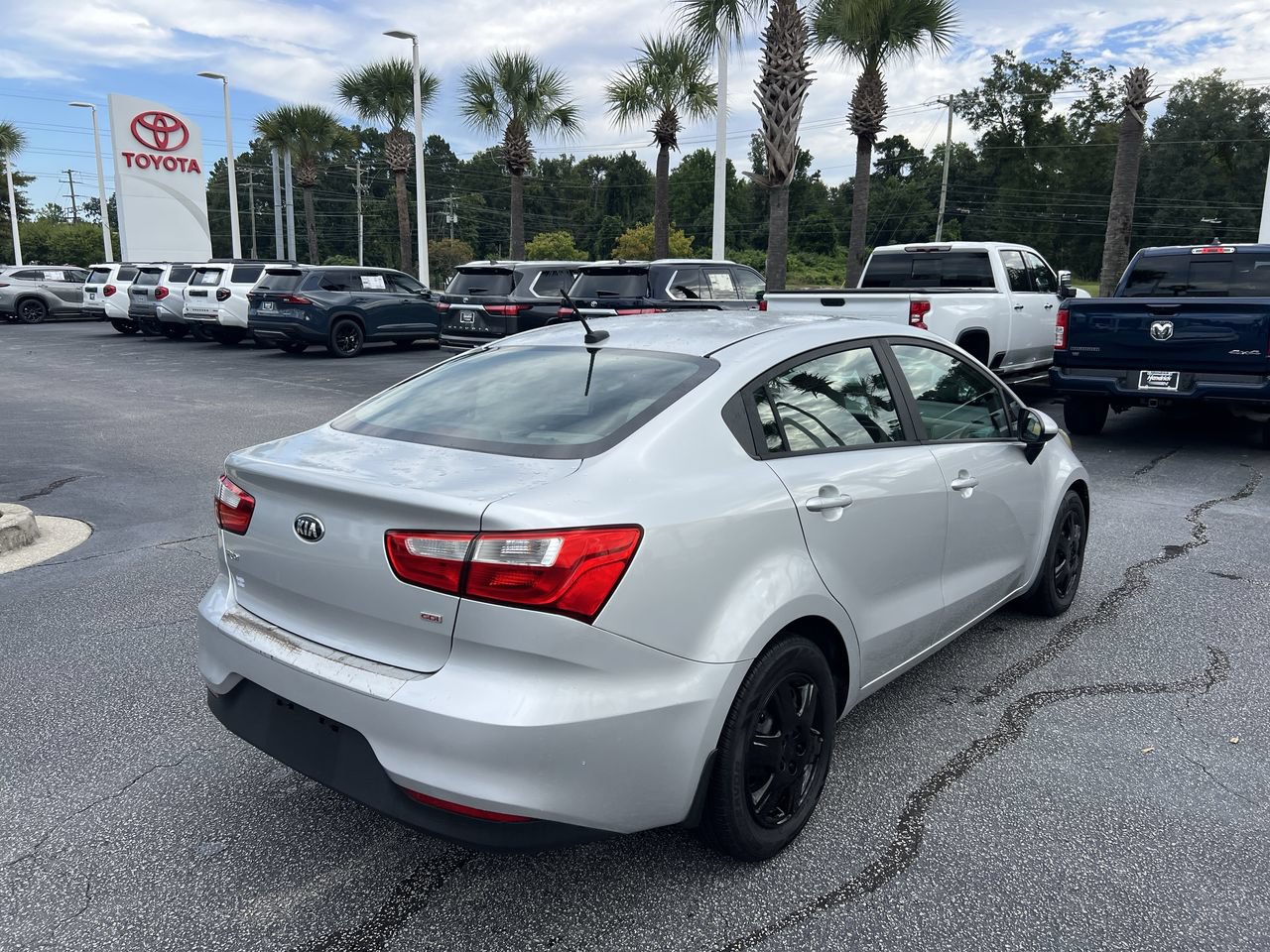 Used 2017 Kia Rio LX w/ Power Package FWD image 10