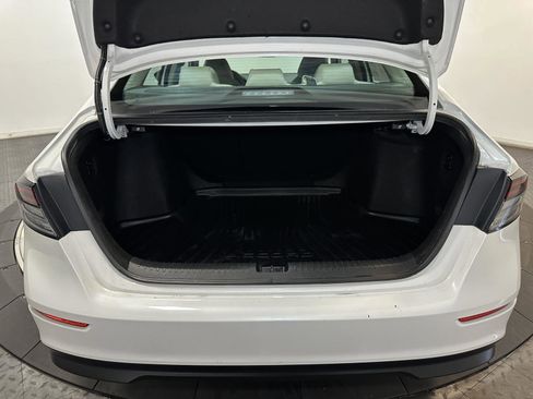 Certified 2023 Honda Accord EX image 33