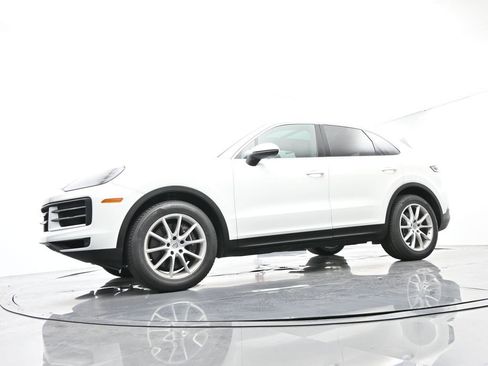 Certified 2024 Porsche Cayenne image 42