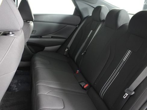 Certified 2026 Hyundai Elantra SEL FWD image 21