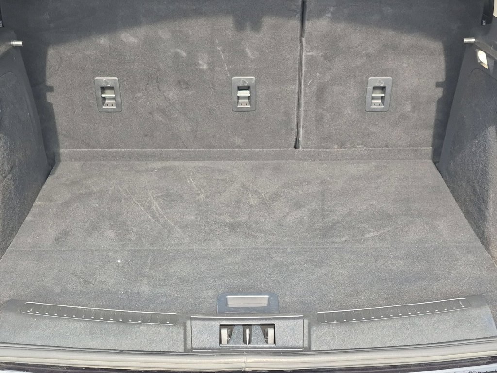 Used 2025 Lincoln Corsair AWD image 8