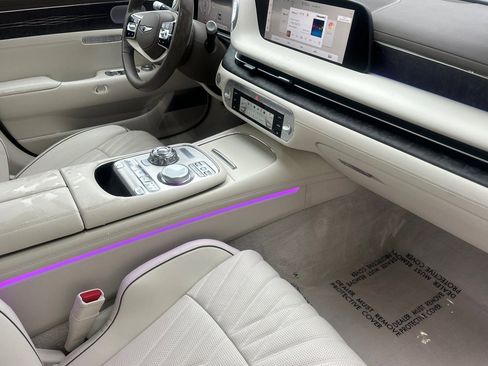 Used 2023 Genesis G90 3.5T image 16