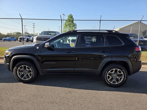 Used 2020 Jeep Cherokee Trailhawk w/ Cold Weather Group image 3