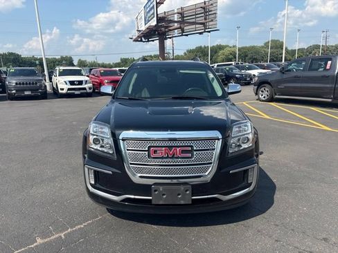 Used 2017 GMC Terrain Denali AWD/4WD image 2