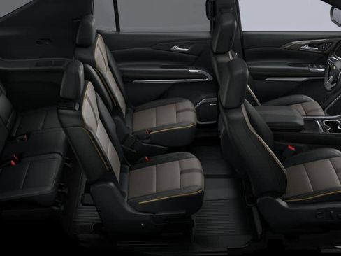 New 2026 Chevrolet Traverse High Country w/ LPO, Floor Liner Package AWD/4WD image 33