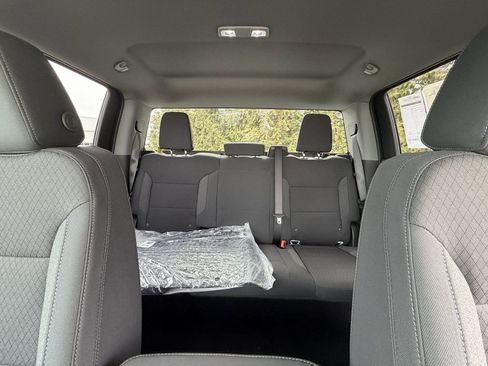 New 2026 GMC Sierra 1500 SLE w/ Max Trailering Package image 3