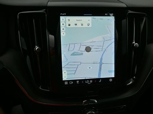 New 2025 Volvo XC60 B5 Core w/ Protection Package Premier image 14