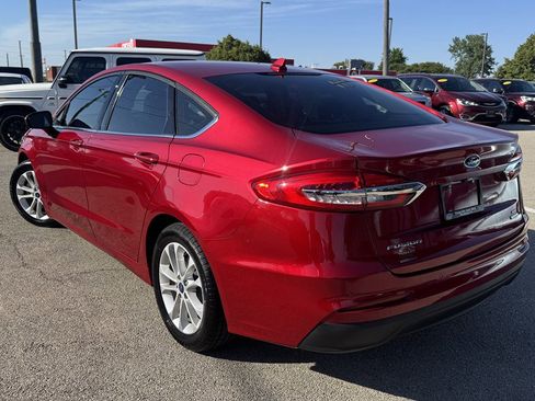 Used 2020 Ford Fusion SE FWD image 6