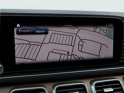 New 2025 Mercedes-Benz GLS 580 4MATIC image 92