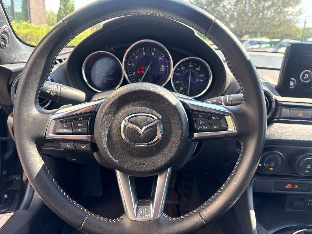 Used 2021 MAZDA MX-5 Miata Sport RWD image 26