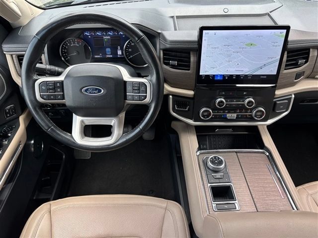 Used 2024 Ford Expedition Limited RWD image 17