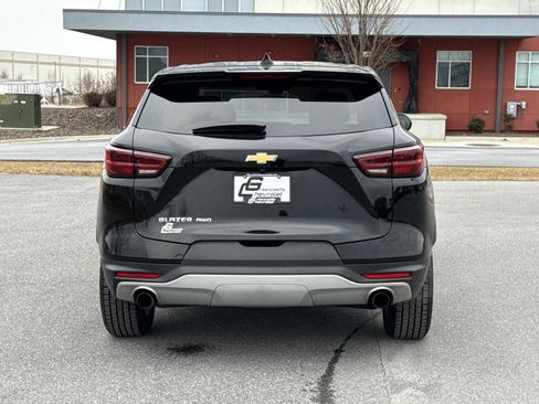 Used 2023 Chevrolet Blazer LT image 25