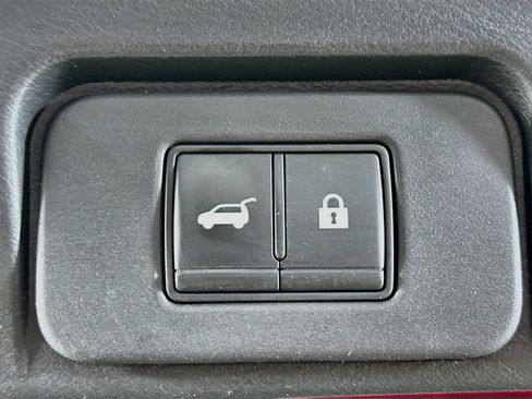 Used 2021 Nissan Rogue SL AWD/4WD image 30
