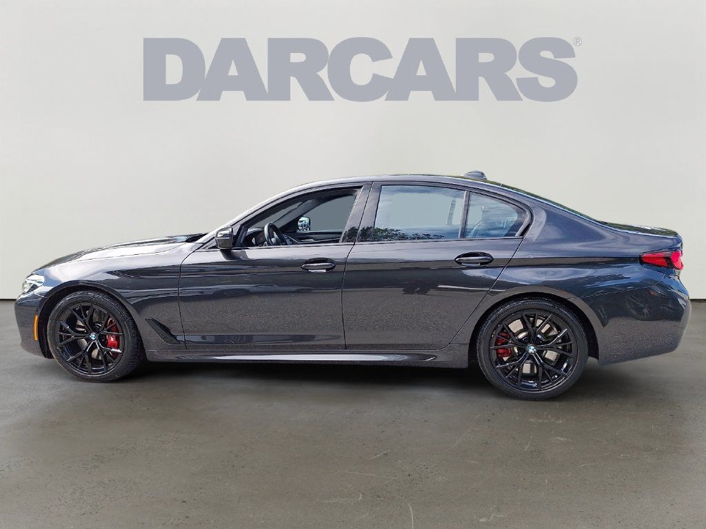 Used 2023 BMW 540i xDrive w/ M Sport Package AWD/4WD image 4