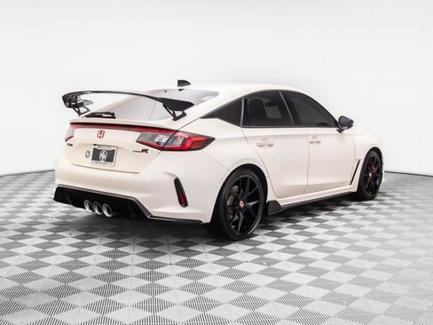 Used 2023 Honda Civic Type R image 5