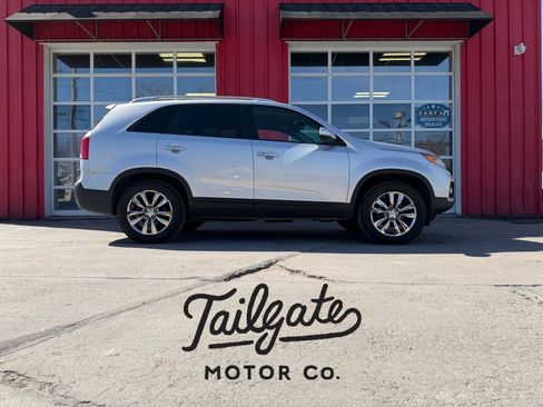 Used 2011 Kia Sorento EX w/ Limited Pkg image 1