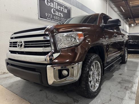 Used 2017 Toyota Tundra SR5 image 2