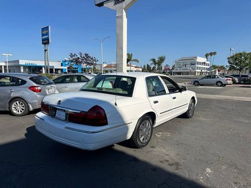 Used 2005 Mercury Grand Marquis GS image 4