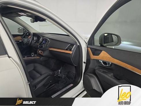 Used 2023 Volvo XC90 B6 Plus w/ Protection Package Premier AWD/4WD image 16