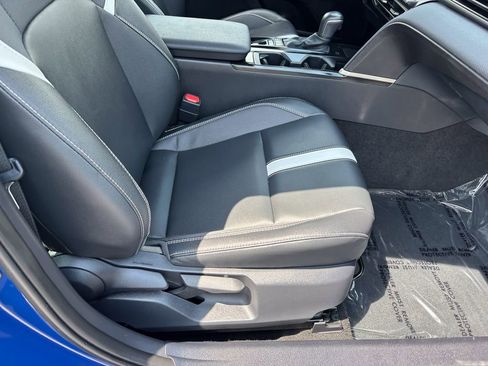 Certified 2025 Toyota Camry SE AWD/4WD image 38