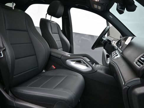 Used 2025 Mercedes-Benz GLE 450e 4MATIC image 30