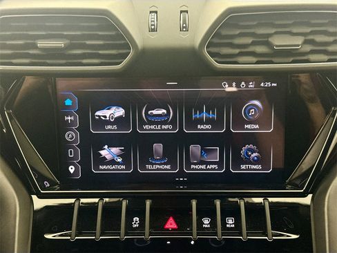 Used 2024 Lamborghini Urus S image 15