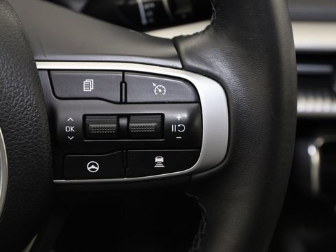 Used 2023 Kia K5 GT-Line image 37