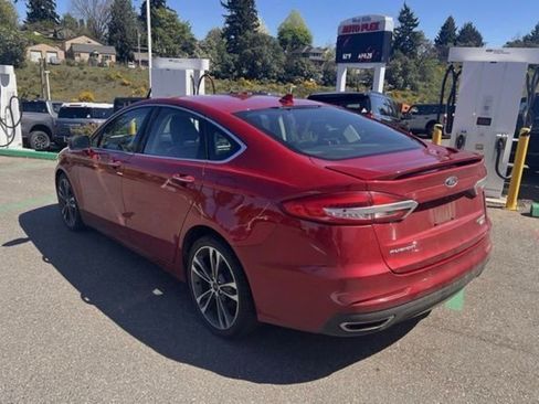 Used 2020 Ford Fusion Titanium AWD/4WD image 2