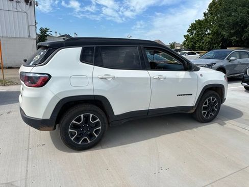Used 2019 Jeep Compass Trailhawk AWD/4WD image 15