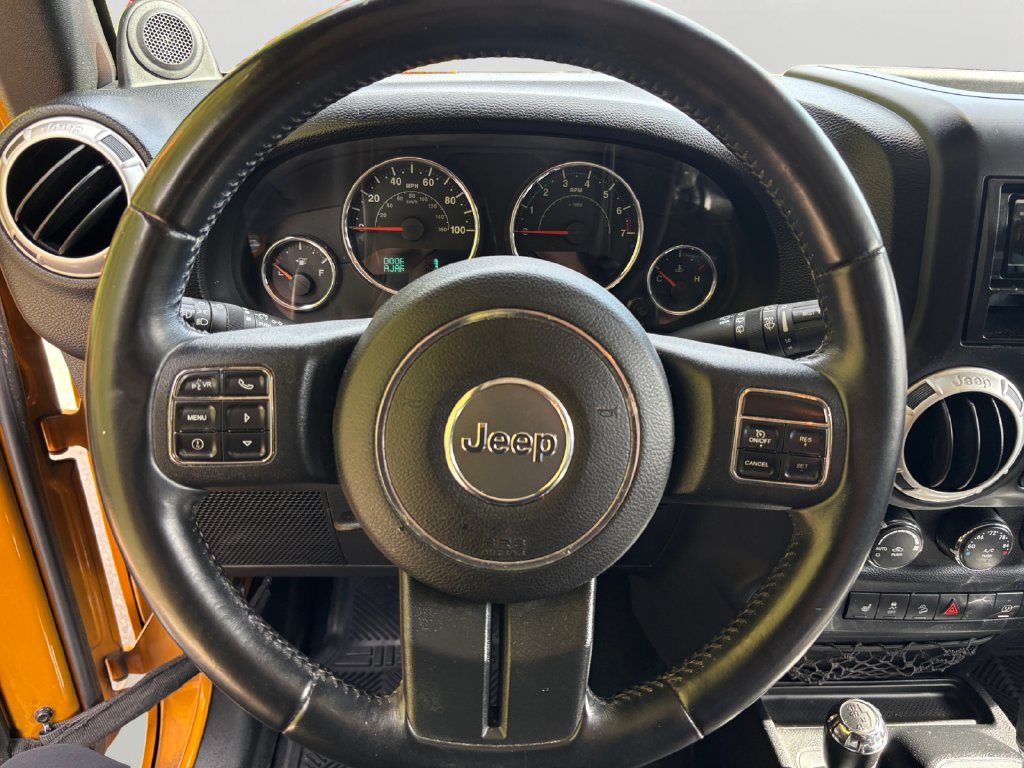 Used 2014 Jeep Wrangler Sahara w/ Connectivity Group AWD/4WD image 22