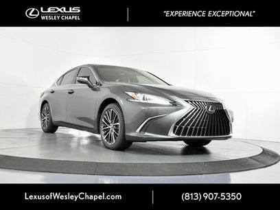 New 2025 Lexus ES 350 w/ Premium Package