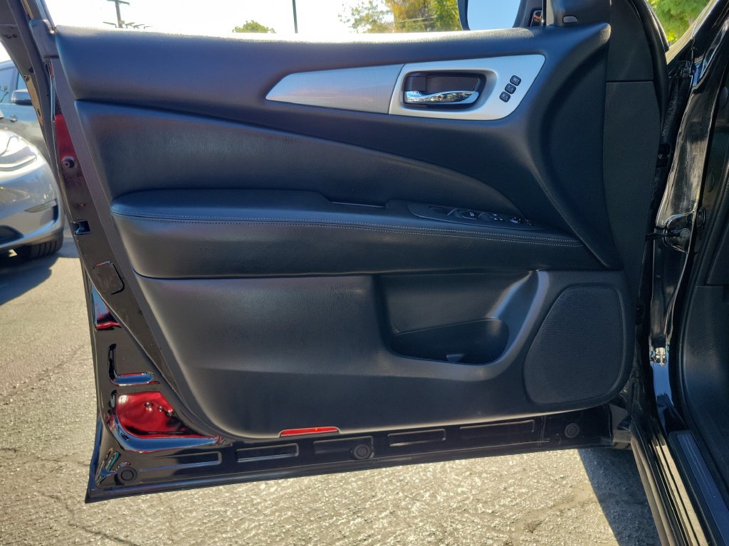 Used 2017 Nissan Pathfinder SL AWD/4WD image 23