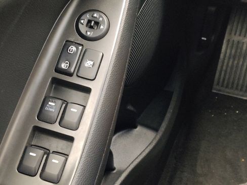 Used 2017 Kia Forte LX FWD image 27