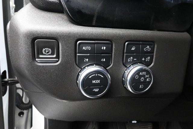 Used 2023 GMC Sierra 1500 SLT w/ SLT Premium Package AWD/4WD image 26