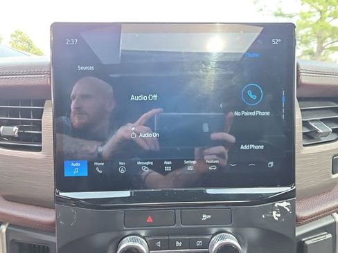 Used 2022 Ford Expedition Limited image 15