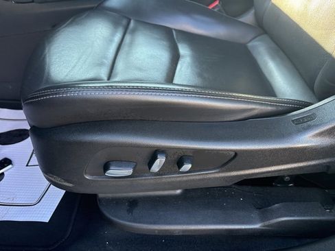 Used 2023 Cadillac XT5 Premium Luxury image 23