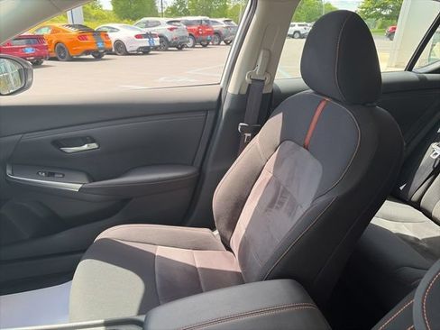 Used 2023 Nissan Sentra SR w/ Trunk Package FWD image 10