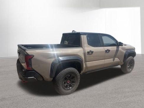 Used 2025 Toyota Tacoma TRD Pro AWD/4WD image 12