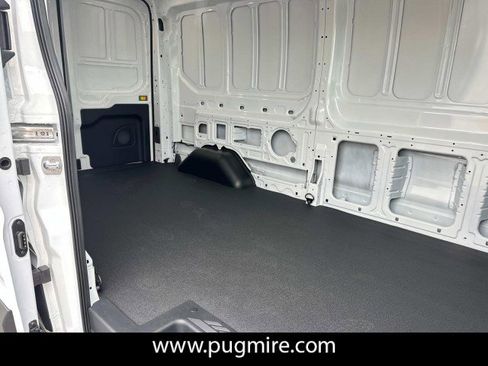 New 2025 Ford Transit 250 148 Medium Roof image 15