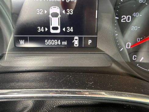 Used 2023 Chevrolet TrailBlazer LT w/ Convenience Package FWD image 9