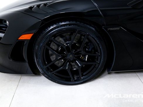 New 2025 McLaren 750S image 27