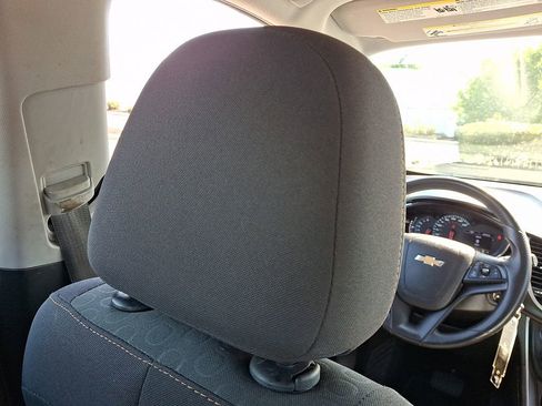 Used 2020 Chevrolet Trax LS FWD image 14