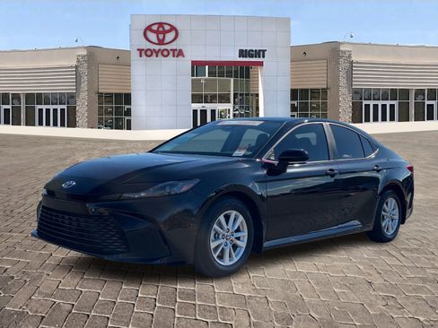 Certified 2025 Toyota Camry LE w/ Convenience Package image 2