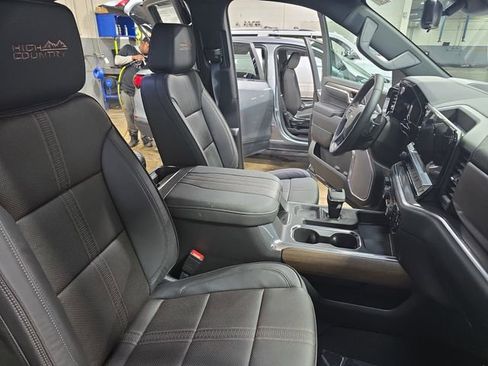 New 2026 Chevrolet Silverado 1500 High Country AWD/4WD image 13