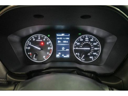 Used 2023 Subaru Outback Premium image 32