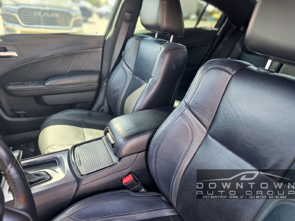 Used 2017 Dodge Charger SXT w/ AWD Plus Group image 17